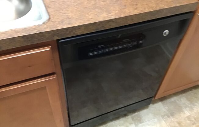 1 bed, 1 bath, 840 sqft, $1,535, Unit SU20242
