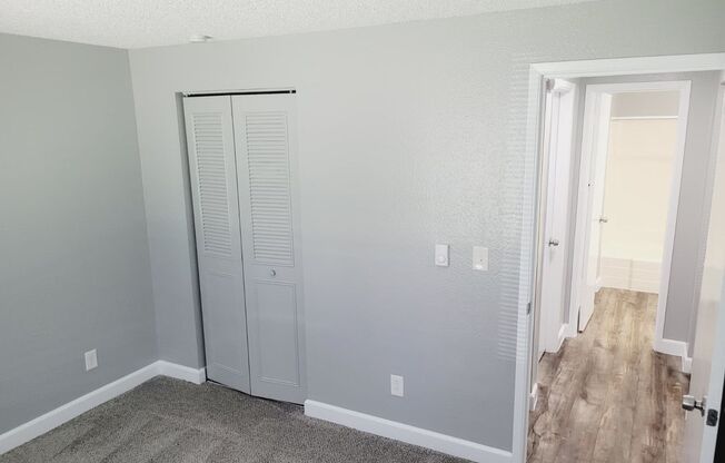 2 beds, 1 bath, 695 sqft, $1,250, Unit 505 E4