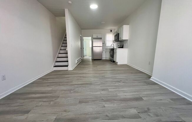 Stunning 3-Bedroom Townhome in Point Breeze! Available NOW!