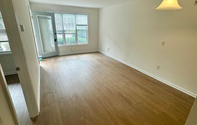 1 bed, 1 bath, 581 sqft, $1,900, Unit 115