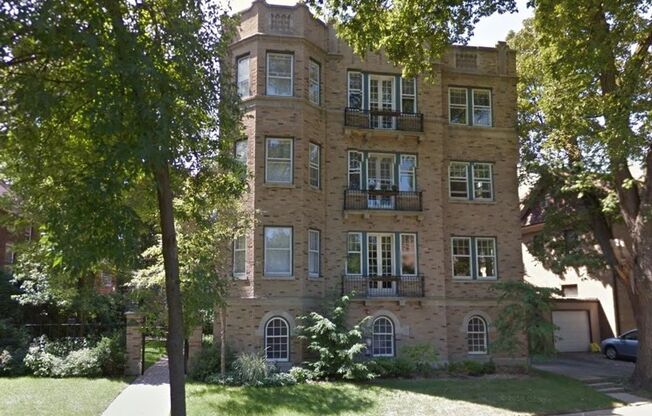 324 - *1238-40 Oak Building*