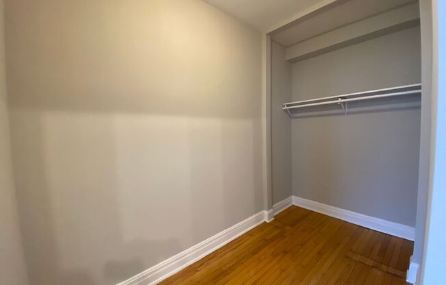 Studio, 1 bath, 450 sqft, $1,400, Unit 213