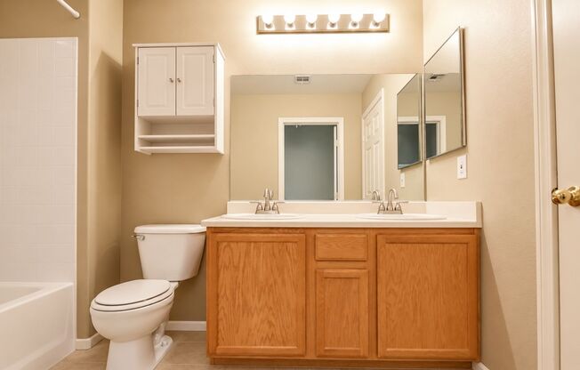 3 beds, 2 baths, $1,700