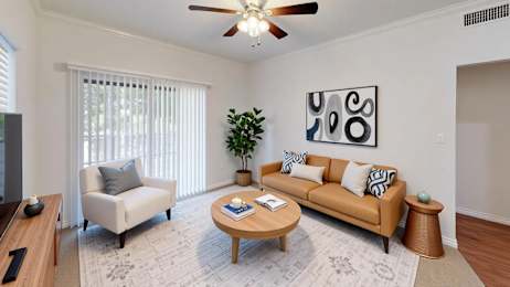 1 bed, 1 bath, 600 sqft, $945