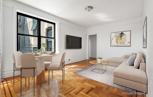 700 OAKLAND PL