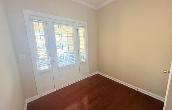 Beautiful Providence Place Townhome Near RTP & RDU – Pool Community!