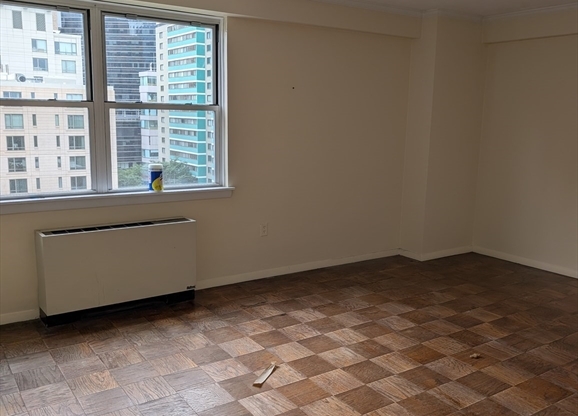 3 beds, 2 baths, 1,413 sqft, $3,500, Unit 9H