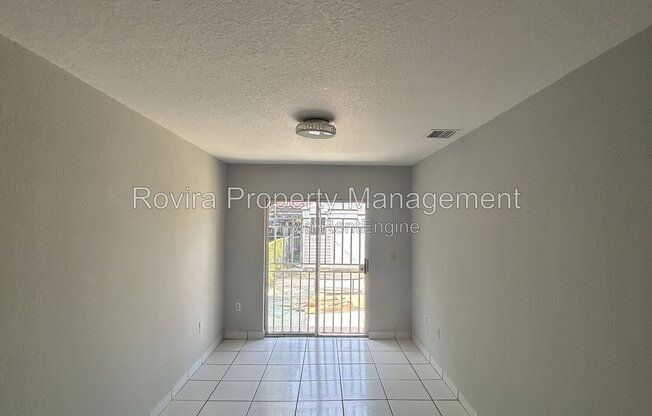 3 beds, 2 baths, 1,894 sqft, $2,695