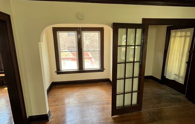 306 N 71st St lower