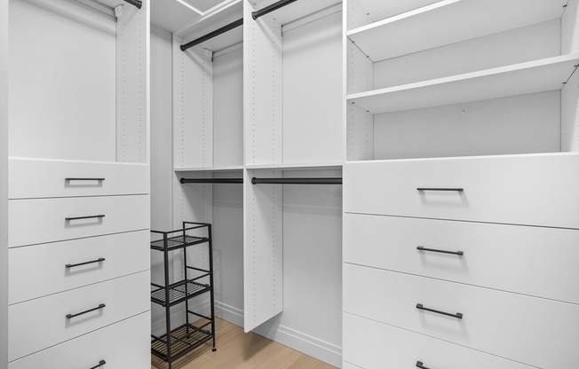 2 beds, 2 baths, 1,024 sqft, $8,250, Unit 905