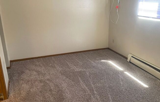 1 bed, 1 bath, 580 sqft, $650, Unit 1530-03