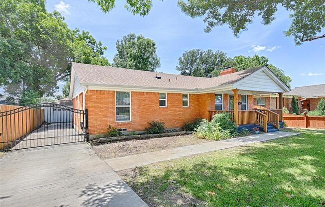 3042 NEWCASTLE DR