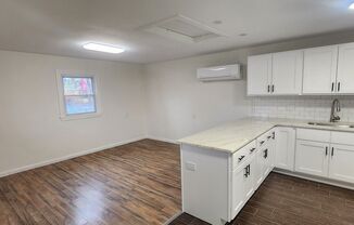 1 bed, 1 bath, $1,295, Unit Apt B