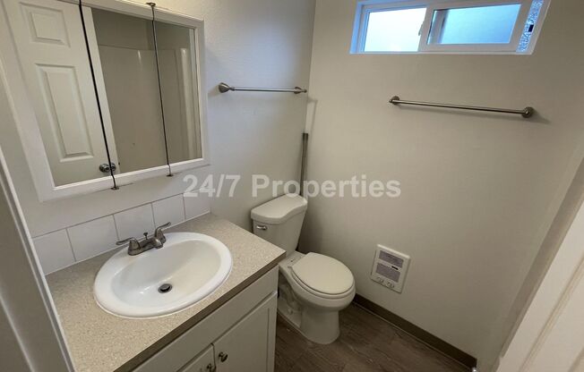 2 beds, 1 bath, $1,495, Unit 4124 Unit D