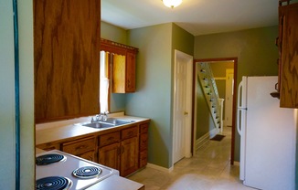 4 beds, 1 bath, $1,950