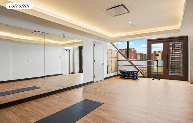 2 beds, 2 baths, $5,250, Unit PH1E