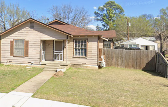 2829-2831 Handley Drive