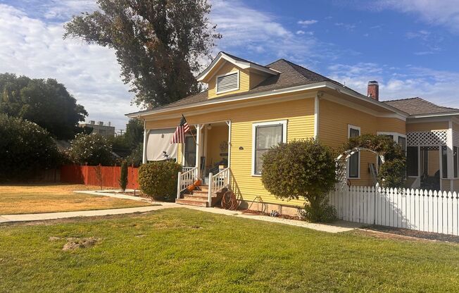 Cute home for rent in Lemoore!