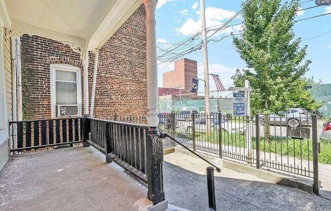3 8 26 AVE
