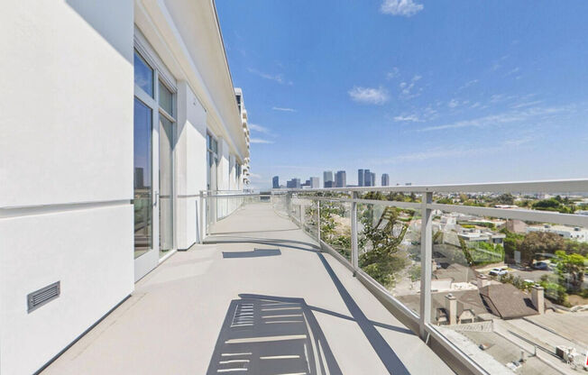 1 bed, 1 bath, 1,267 sqft, $6,600, Unit 706