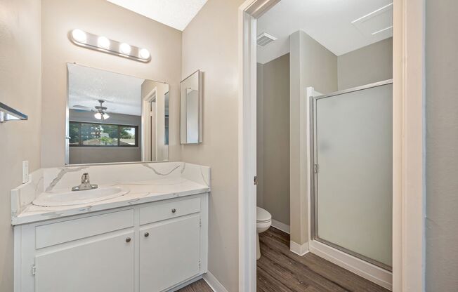 2 beds, 2 baths, 950 sqft, $1,600, Unit 85