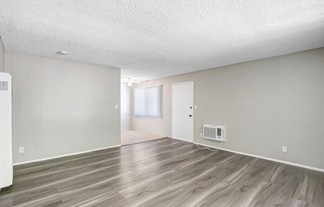 854-856 Orchid Ct.