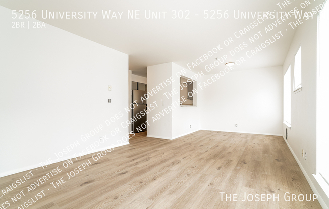 5256 UNIVERSITY WAY NE