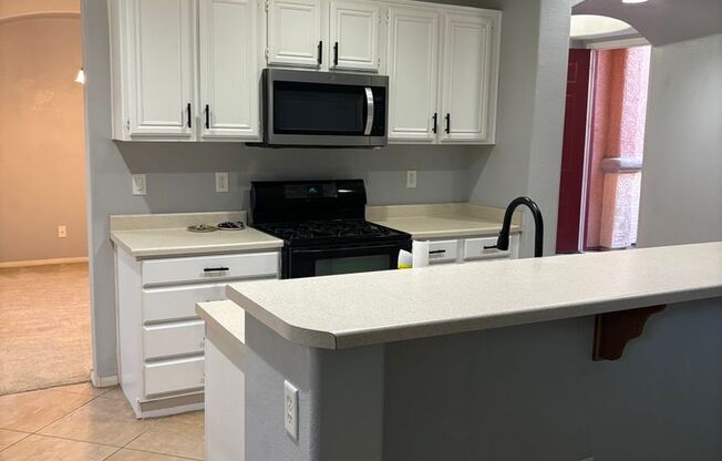 Wonderful single story rental in the heart of Summerlin