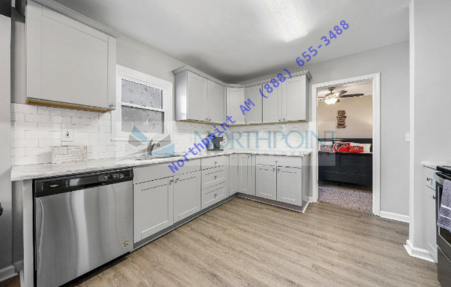 2204 PRYOR RD SW