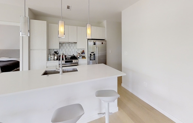3 beds, 2 baths, 1,087 sqft, $6,000, Unit 329
