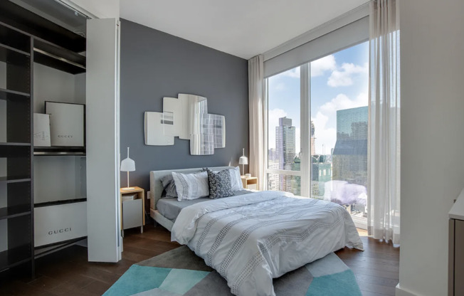 1 bed, 1 bath, $9,400, Unit 29G
