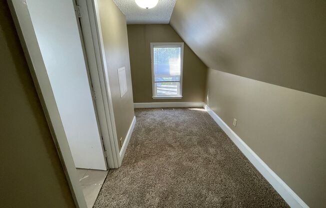 2 beds, 1 bath, $1,495