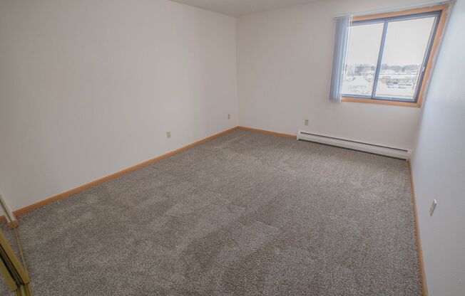 2 beds, 1 bath, 1,040 sqft, $960, Unit 2581-323