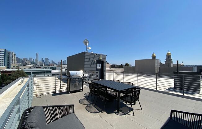 1 bed, 1 bath, $2,195, Unit 404