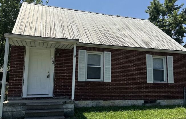 Three Bedroom, One Bathroom Home for rent in Columbus!
