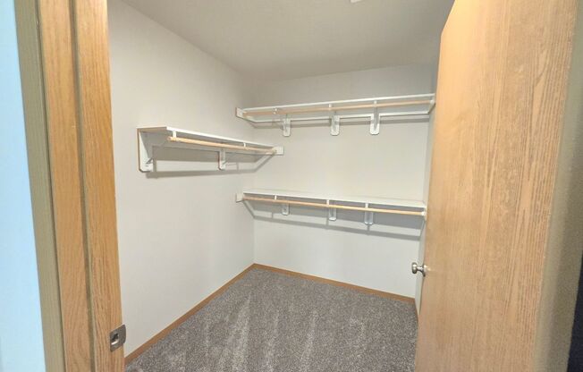 1 bed, 1 bath, 756 sqft, $1,195, Unit 3500 302