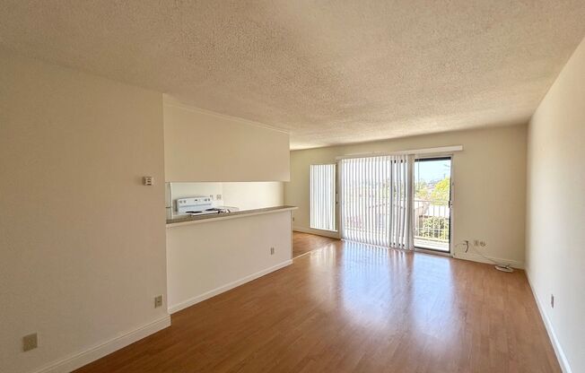1400 Solano Avenue