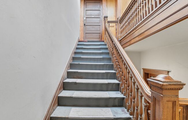 The Herford Apts - 3405 Clifton Avenue