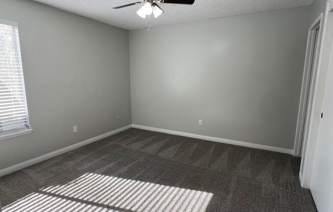 3 beds, 2 baths, 1,100 sqft, $1,775, Unit 59