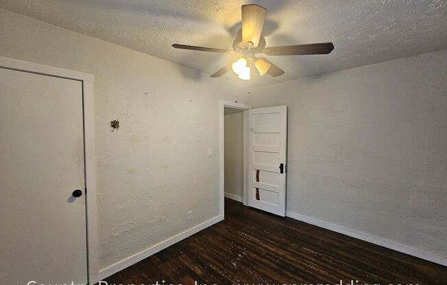 3 beds, 1 bath, $1,995