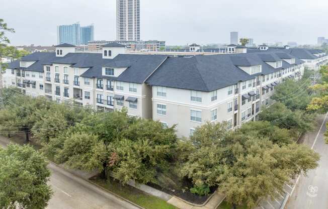 exterior view The Plaza Museum District luxury apartments Houston, TX