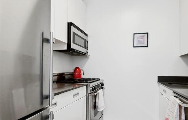 Studio, 1 bath, 589 sqft, $3,550, Unit 1204