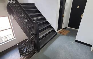 110 6 AVE