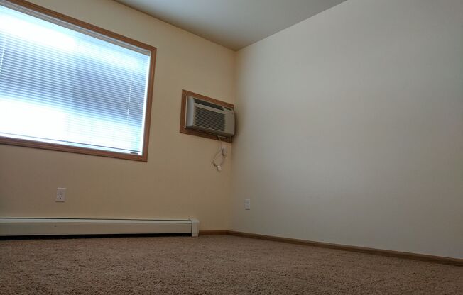 3 beds, 2 baths, 1,170 sqft, $1,380, Unit 5160-311