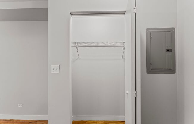 Studio, 1 bath, 260 sqft, $1,315, Unit 7450-46