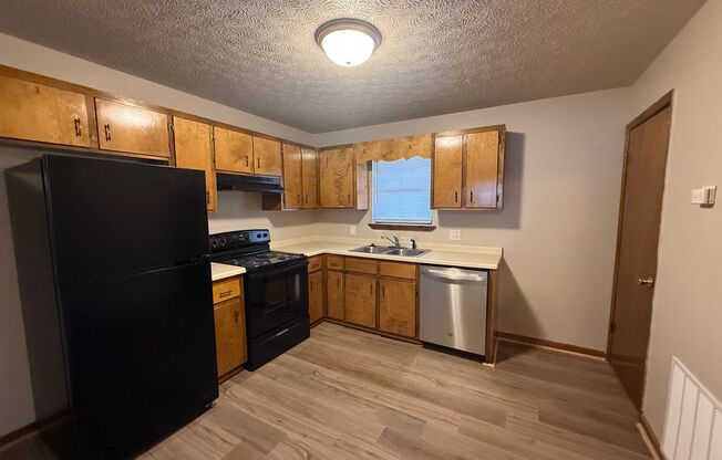 101/103 Cooper Springs Ct