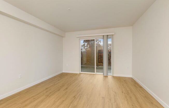 Studio, 1 bath, 413 sqft, $1,445, Unit 201