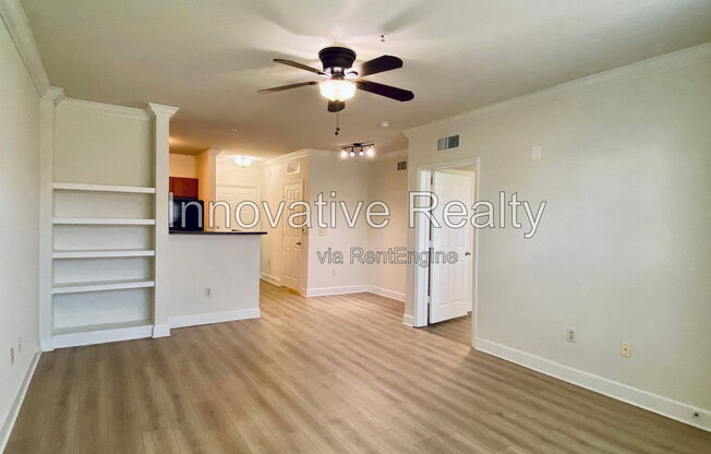 300 E SOUTH STREET