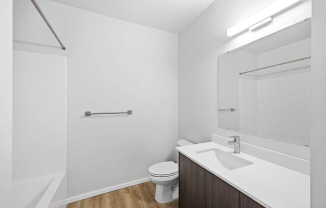 1 bed, 1 bath, 724 sqft, $1,422, Unit B303
