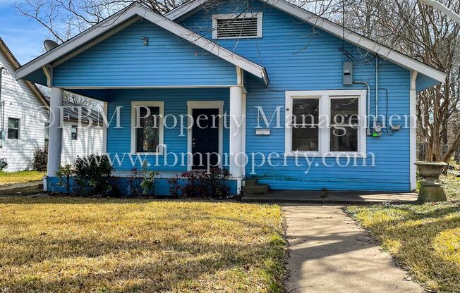 1519 Elmwood - Darling 2 Bedroom, 1 Bathroom Home in Corsicana, TX